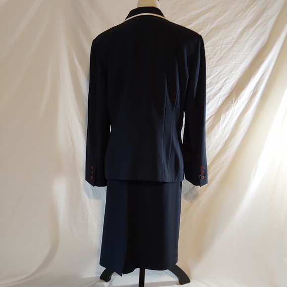 Vintage Kasper A.S.L Blue Skirt Suit with White Trim Collar size 14 - Picture 4 of 13
